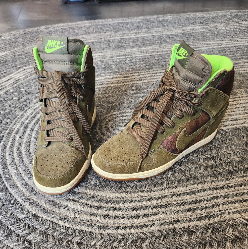 Nike Dunk Sky Hi green camo wedge sneakers 8